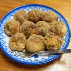 味覚焼とは？タコが入っていない飯塚のソウルフードを紹介